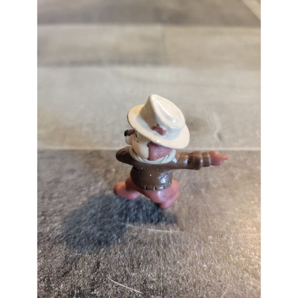 Disney Chip and Dale range Trooper outfit toy figure - Picture 4 of 6